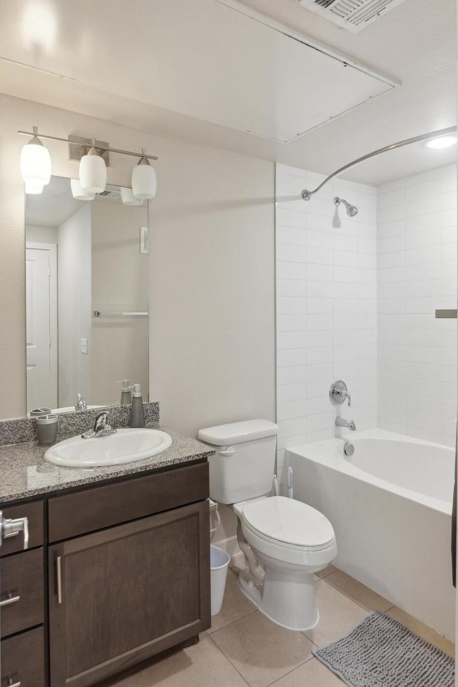 Cullen 3211 I New Construction 2Bd Apt I Gated Apartment in Houston