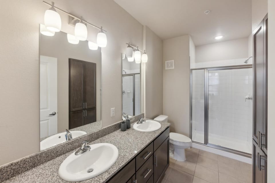 Cullen 3211 I New Construction 2Bd Apt I Gated Apartment in Houston