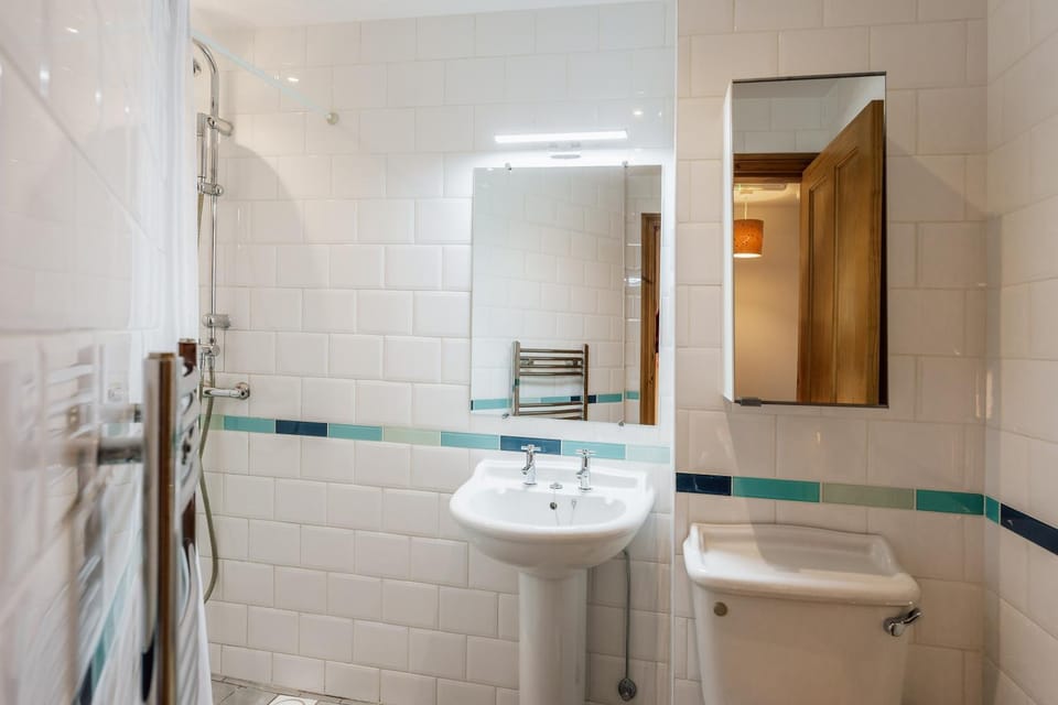 Toilet, Bathroom