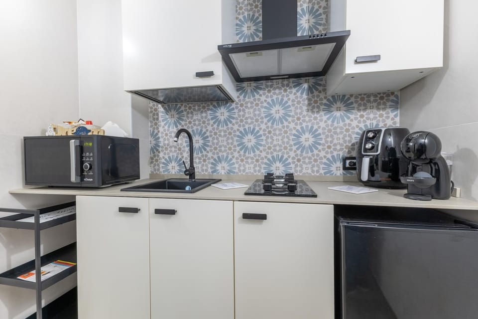 Kitchen or kitchenette, Living room
