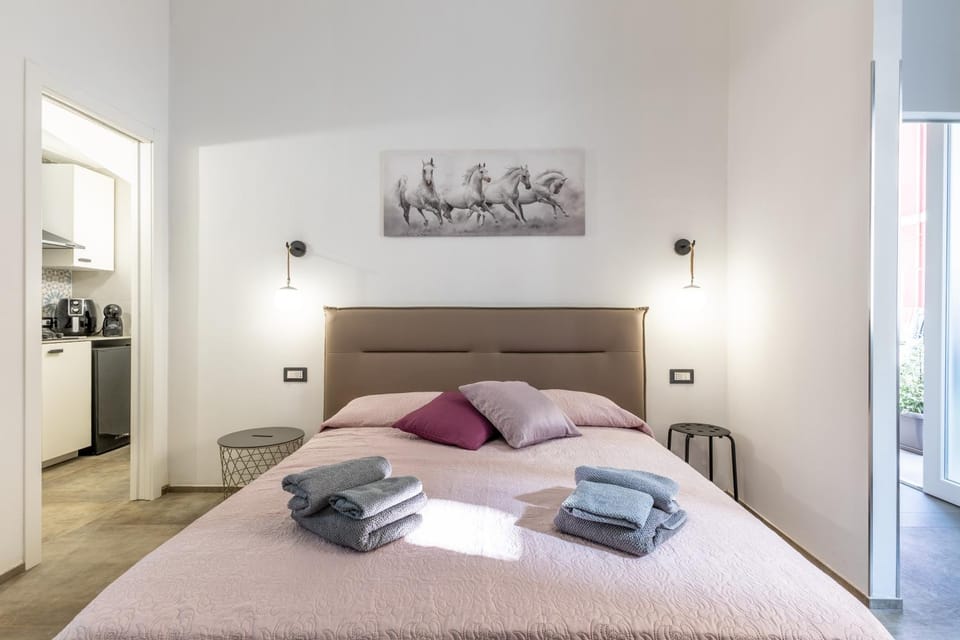 Living room, Bedroom