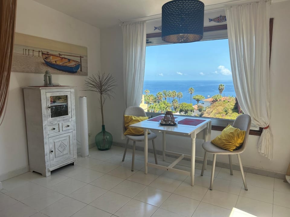 Natural landscape, Dining area
