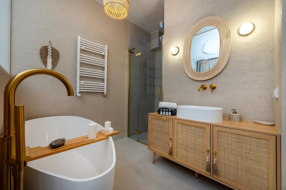 Bathroom, Bath, towels