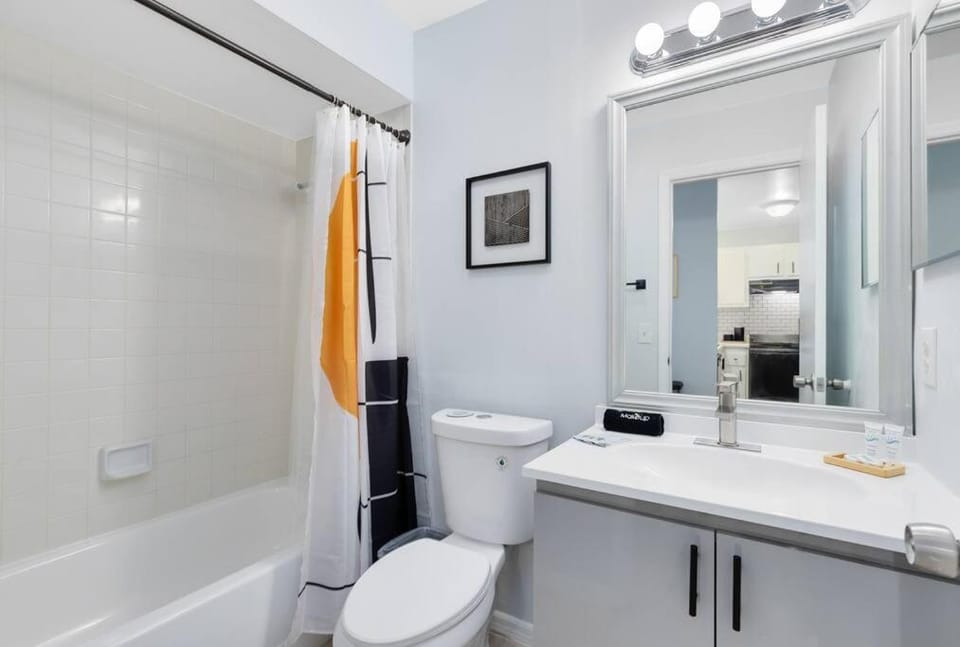 Oasis 317 - Space to Unwind Apartment in Titusville