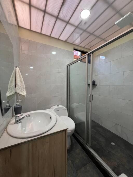 Sanctuary Apartment Jacuzzi 5 bedrooom 4 bath Apartment in Banos