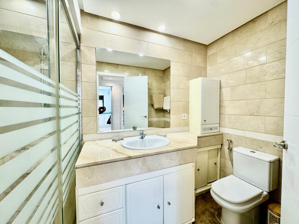 Shower, Toilet, Bathroom