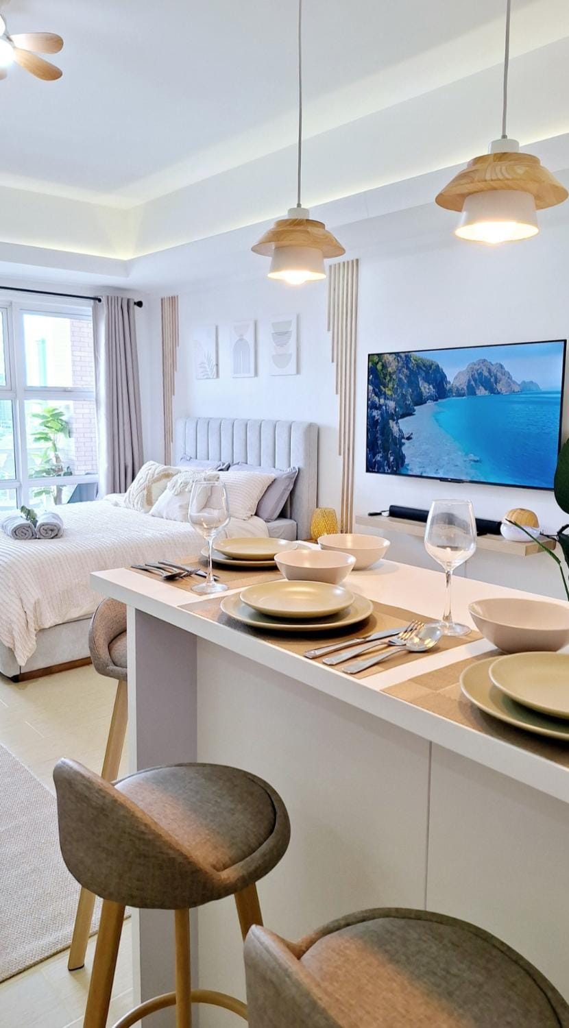 Dining area, Bedroom