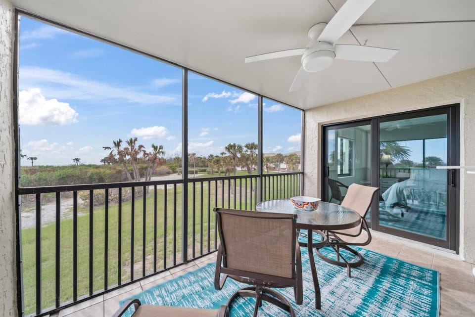 Sandpiper Beach 101 House in Sanibel Island
