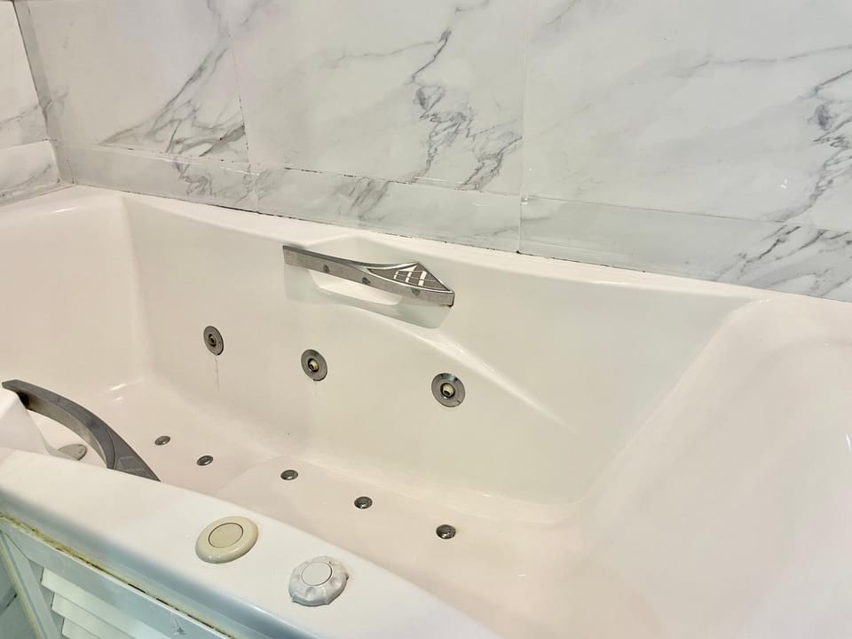 Bathroom, Bath