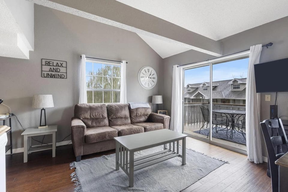 Balcony/Terrace, Living room