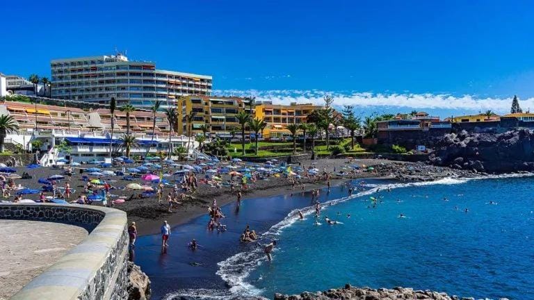 Puerto de Santiago Amazing Pool & Free WiFi Terrace AC Apartment in Canary Islands