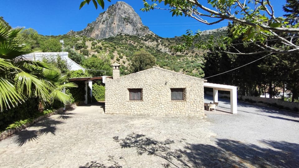 Property building, Natural landscape, Mountain view