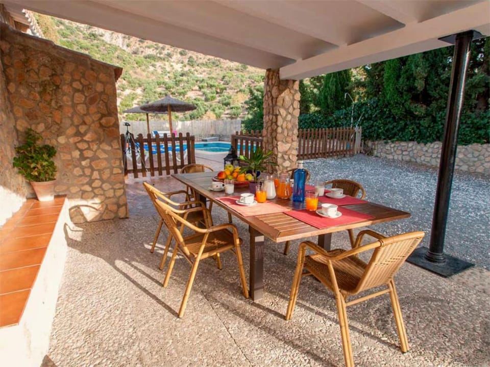 Garden, View (from property/room), Dining area, Garden view