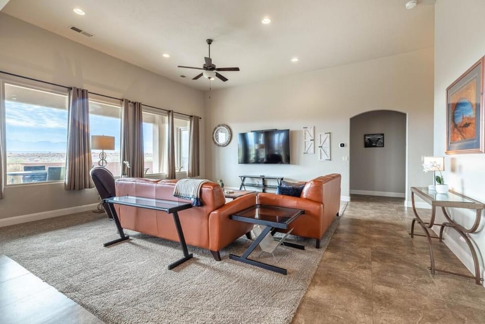 Desert Escape at Sand Hollow Resort House in Hurricane
