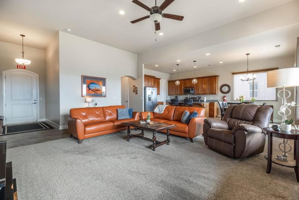 Desert Escape at Sand Hollow Resort House in Hurricane