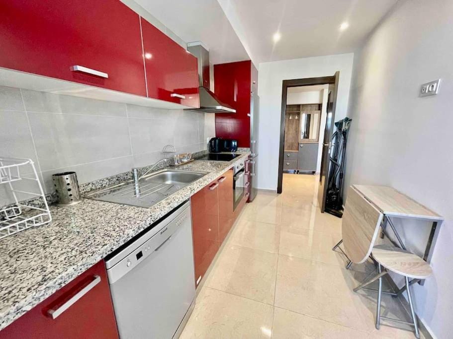 Kitchen or kitchenette, Dining area, dishwasher, oven, stove