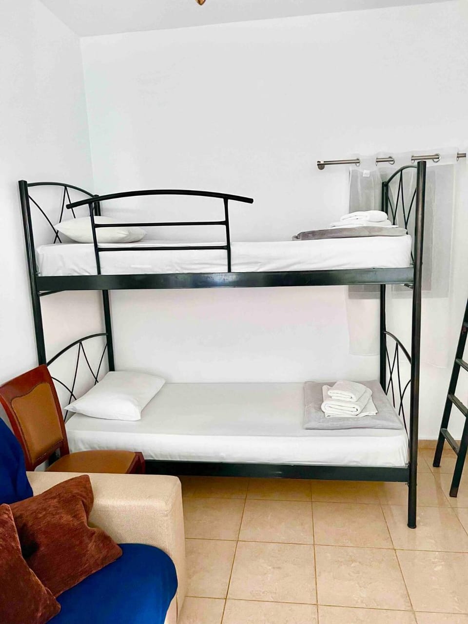 bunk bed