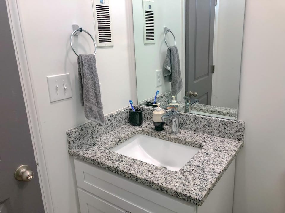 Bathroom, towels