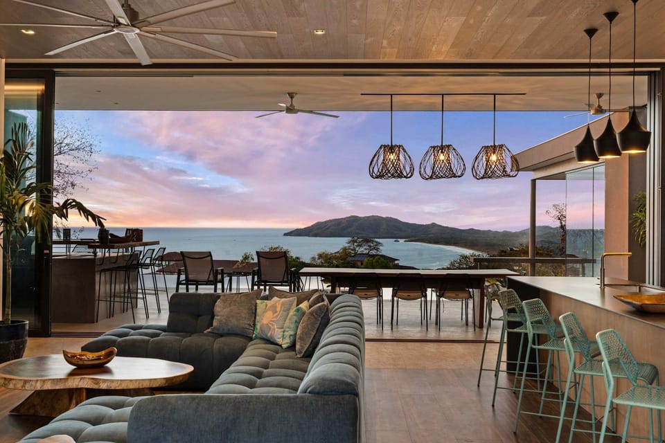 Living room, Mountain view