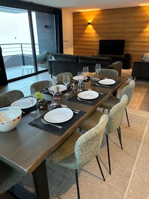 Le Savoisien, Appartement in centrum Chatel 150 m van ski-lift Apartment in Châtel