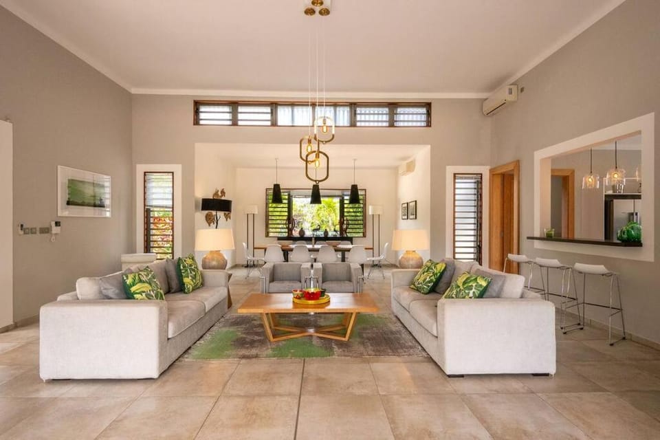 Villa de luxe ROYAL PARK 4 chambres, à 5 min plage Villa in Mauritius