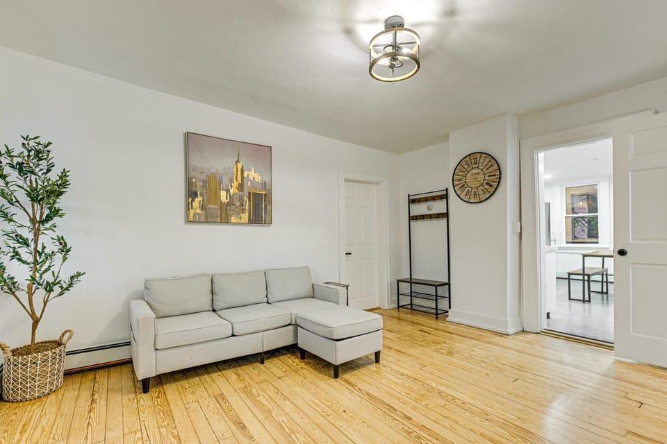 NYC Area Apartment on Hudson River! Apartment in Hastings On Hudson