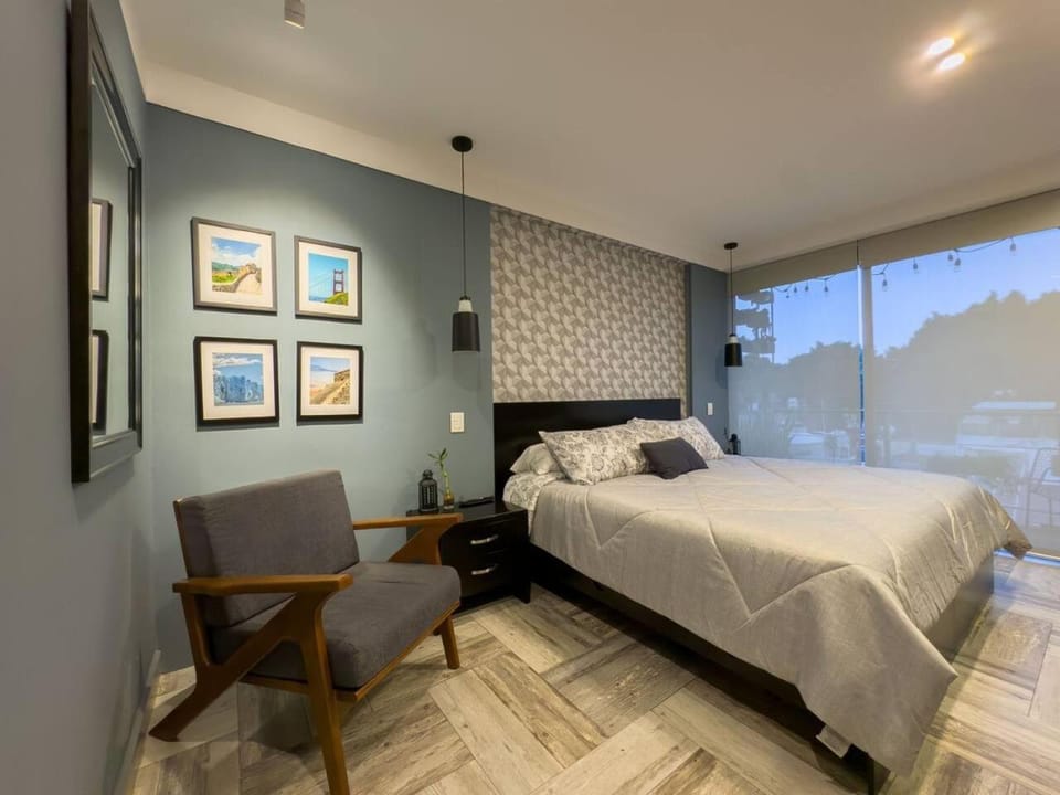 Roma-Condesa · Oficina + monitor · King · Top 5% Apartment in Mexico City