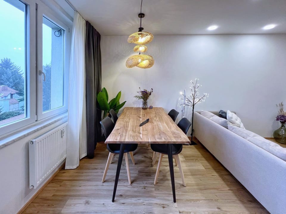 Living room, Seating area, Dining area