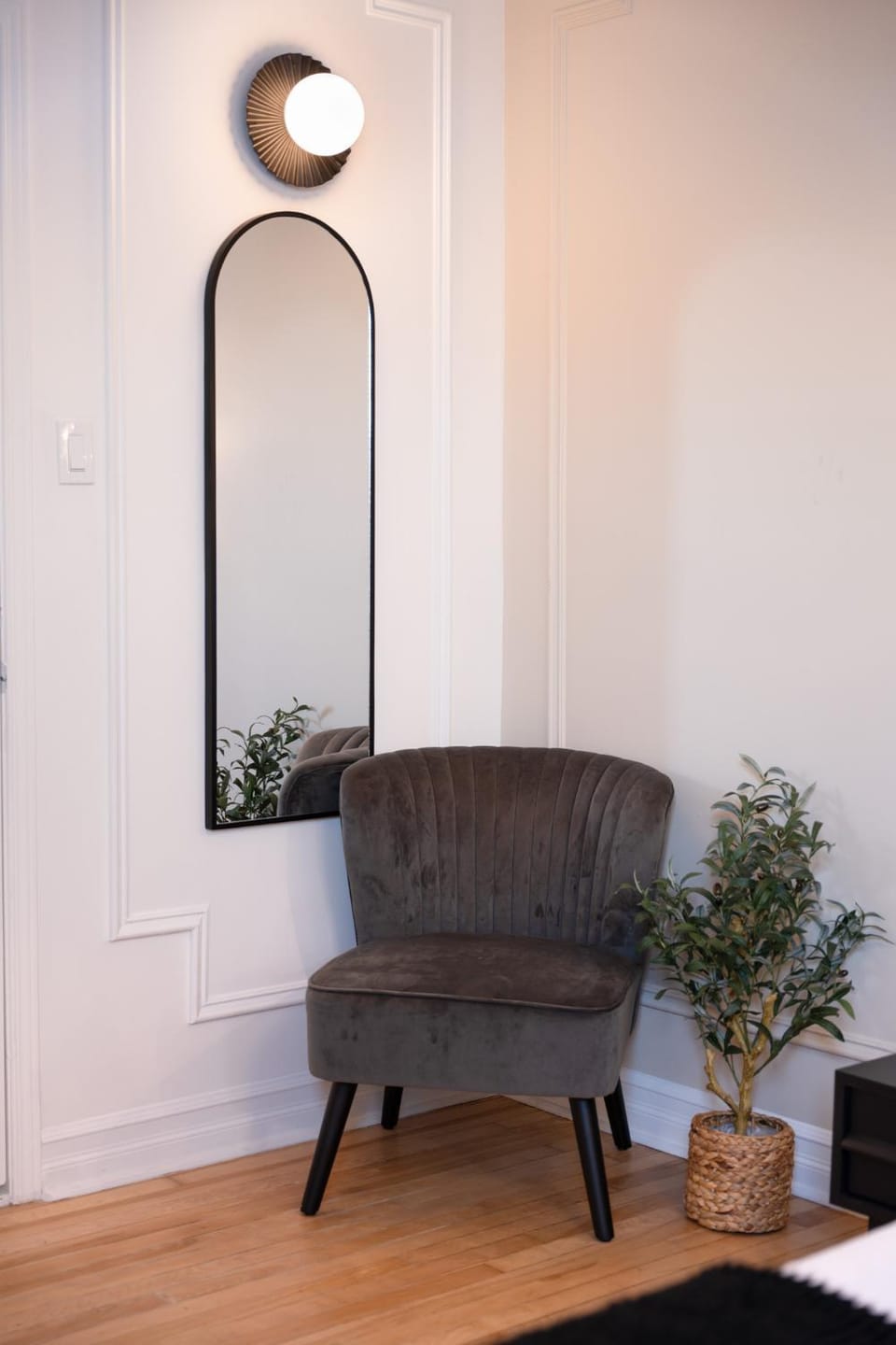 Decorative detail, Seating area