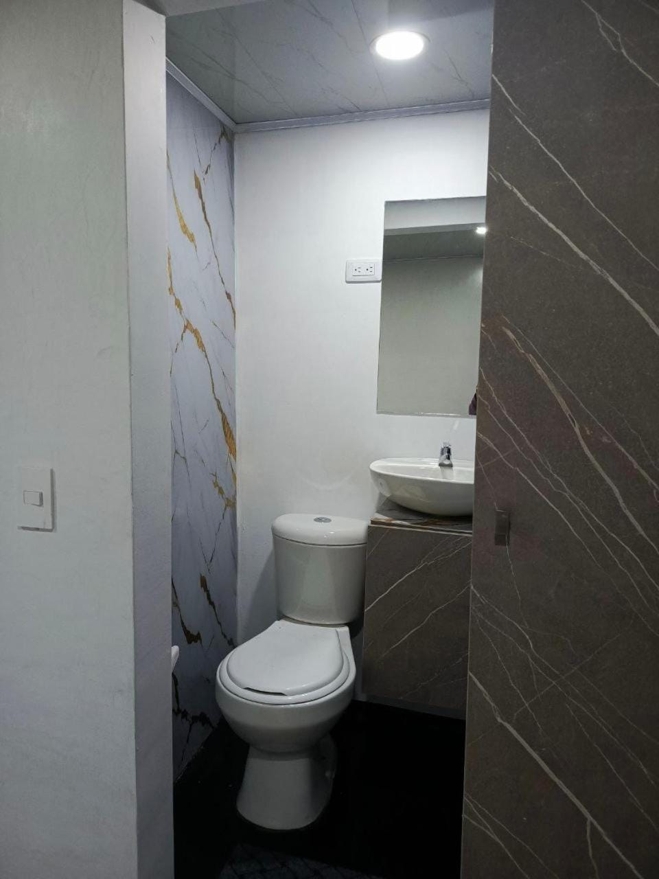 Toilet, Bathroom