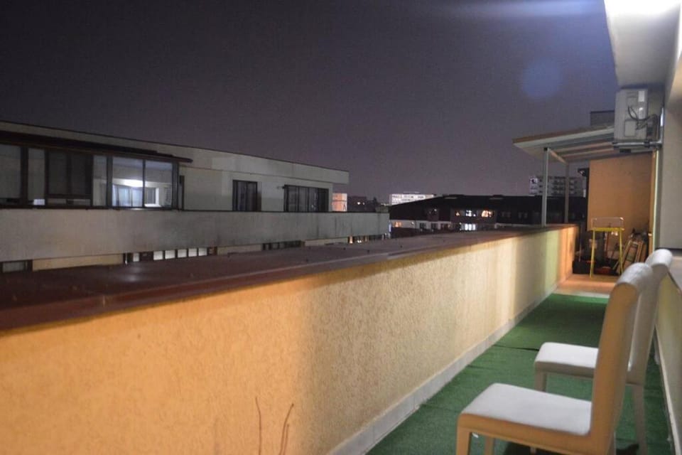 Night, View (from property/room), Balcony/Terrace