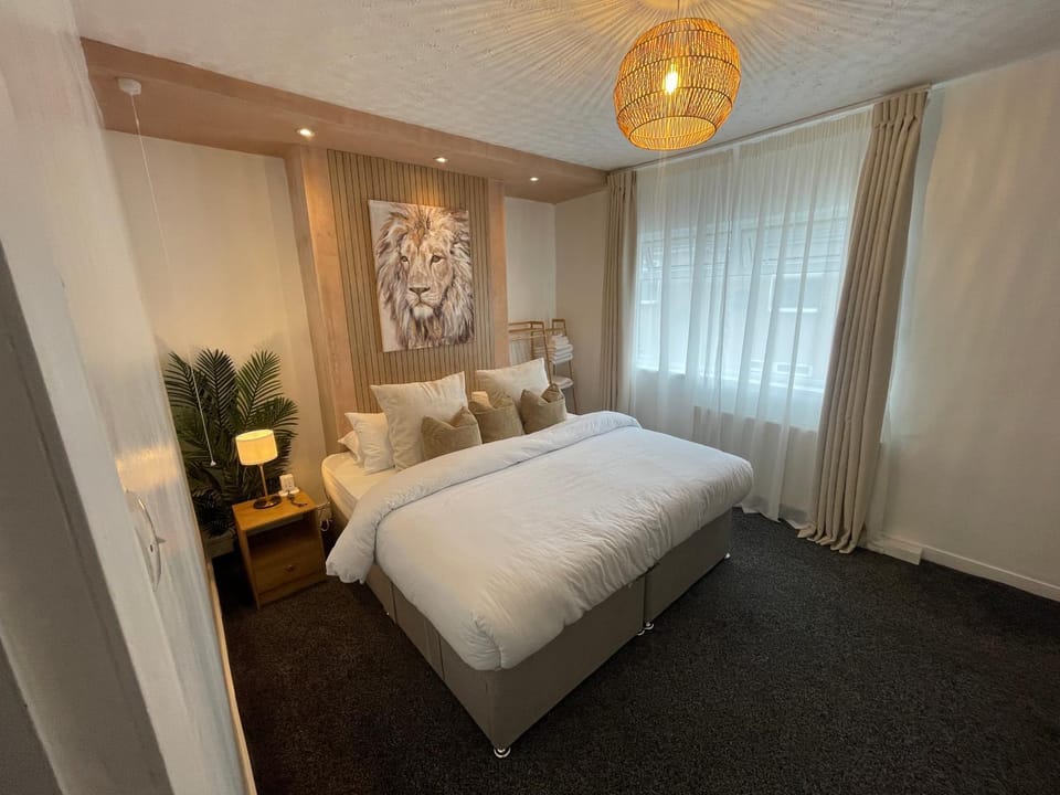 Bed, Bedroom, wardrobe