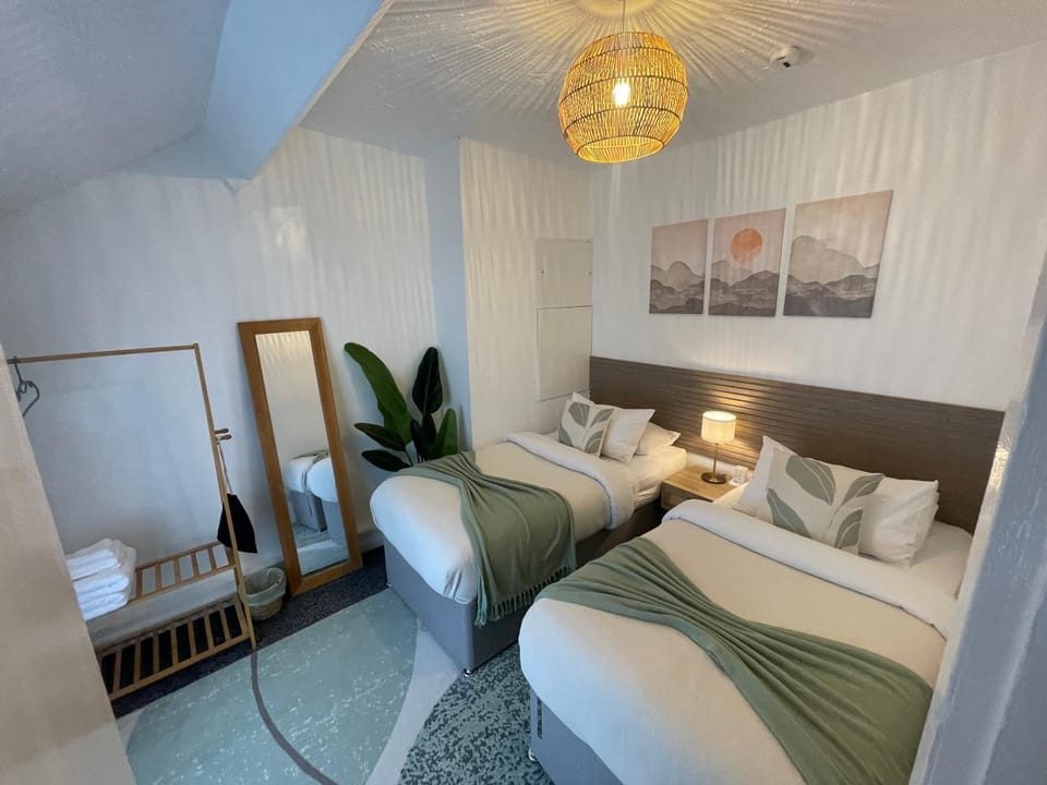 Bed, Bedroom, wardrobe