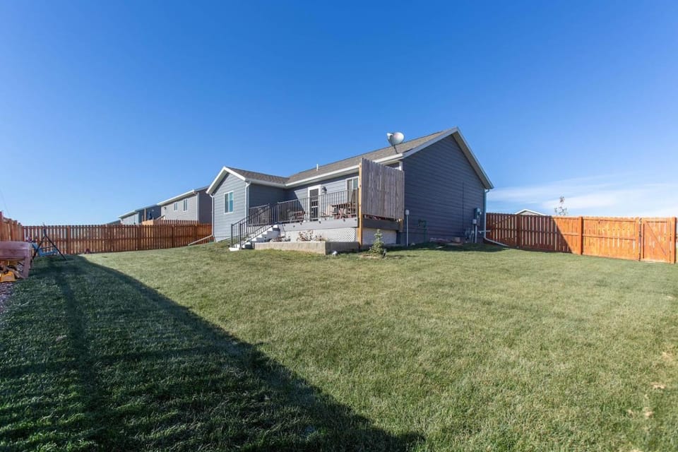 Mini-Rushmore, Lots of Street Parking! House in Rapid City