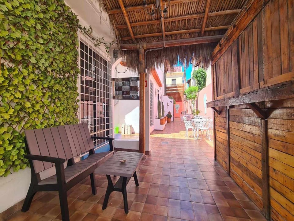 Nice apartment equipped with 2 bedrooms very close to the Malecon and the beach Apartment in La Paz