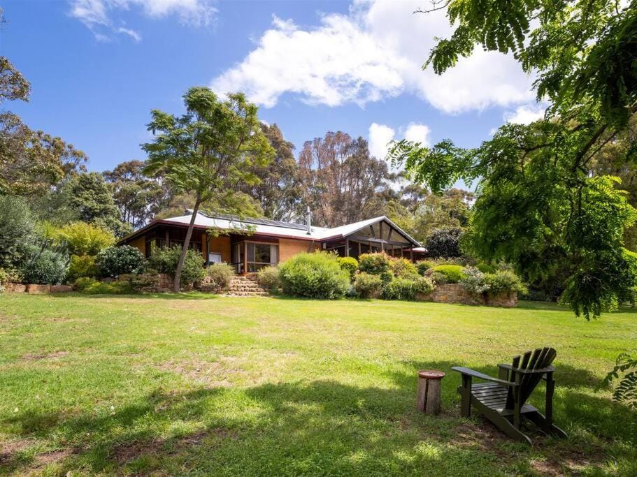 Property building, Natural landscape, Garden