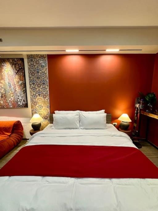 Prime End Sunset View Unit in Makati Apartment in Pasay