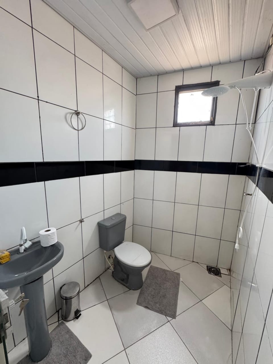 Shower, Public Bath, Public Bath