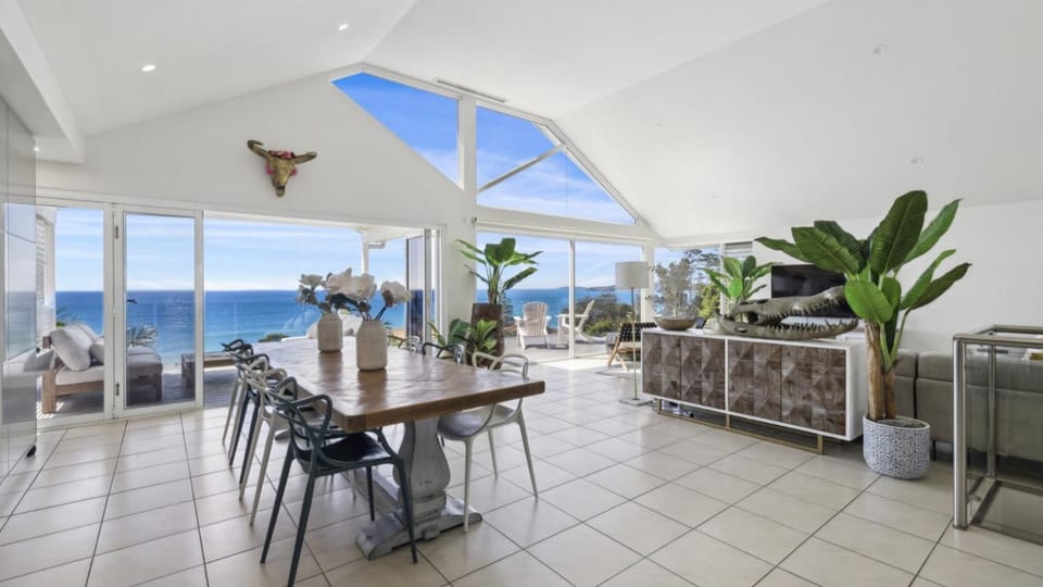 Natural landscape, Other, Seating area, Dining area, Sea view