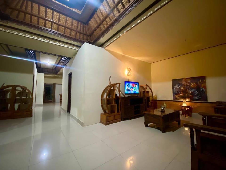 Mahesa House by Best Living Bed and Breakfast in Sukawati