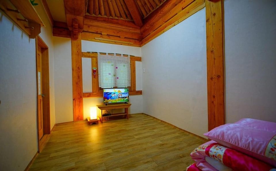 Gongju honghwigwan guesthouse Bed and Breakfast in South Korea