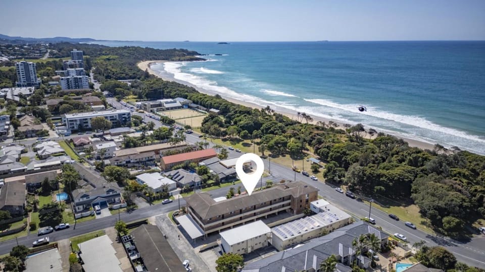 Property building, Neighbourhood, Bird's eye view, Other, Beach, Sea view, Location