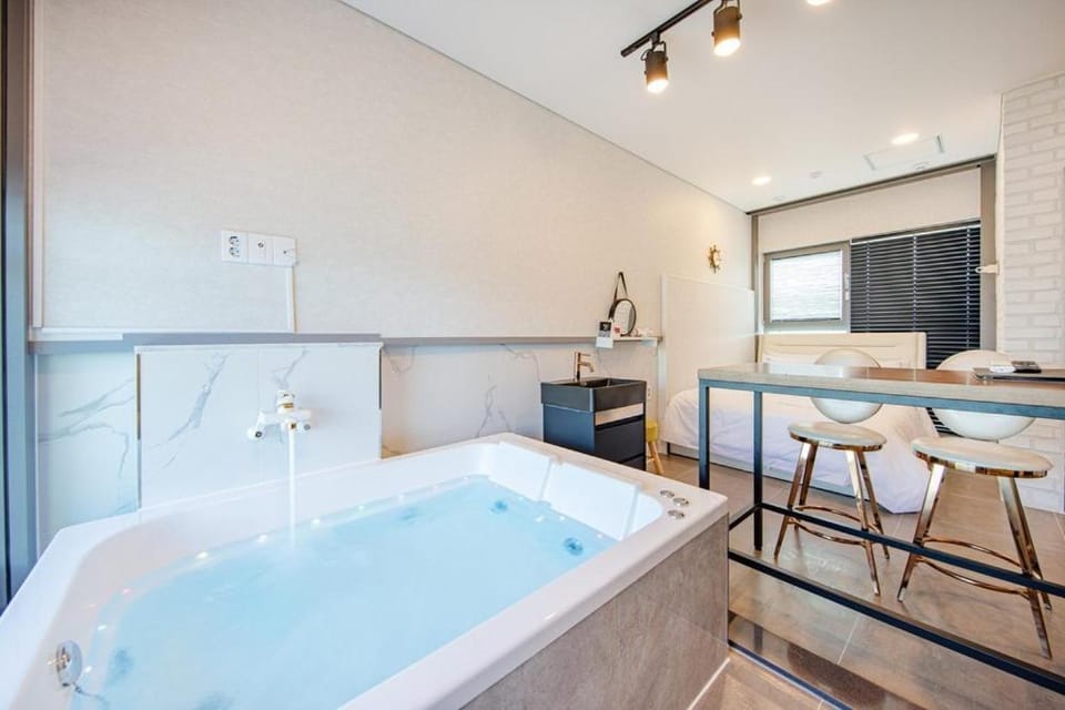 Gangneung wi Pension Bed and Breakfast in South Korea