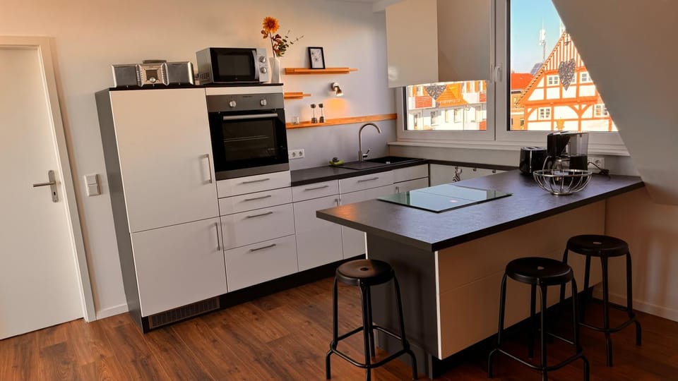 Kitchen or kitchenette, Dining area, dishwasher, oven, stove, toaster