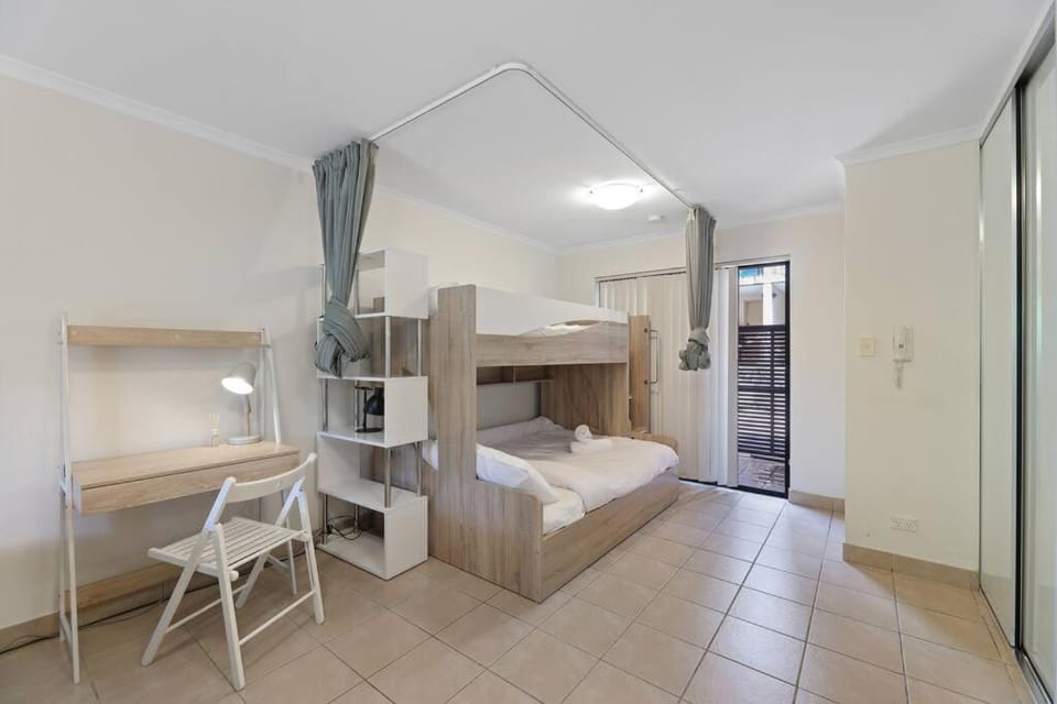Cozy & Convenient Studio Apartment Close to USYD Apartment in Sydney