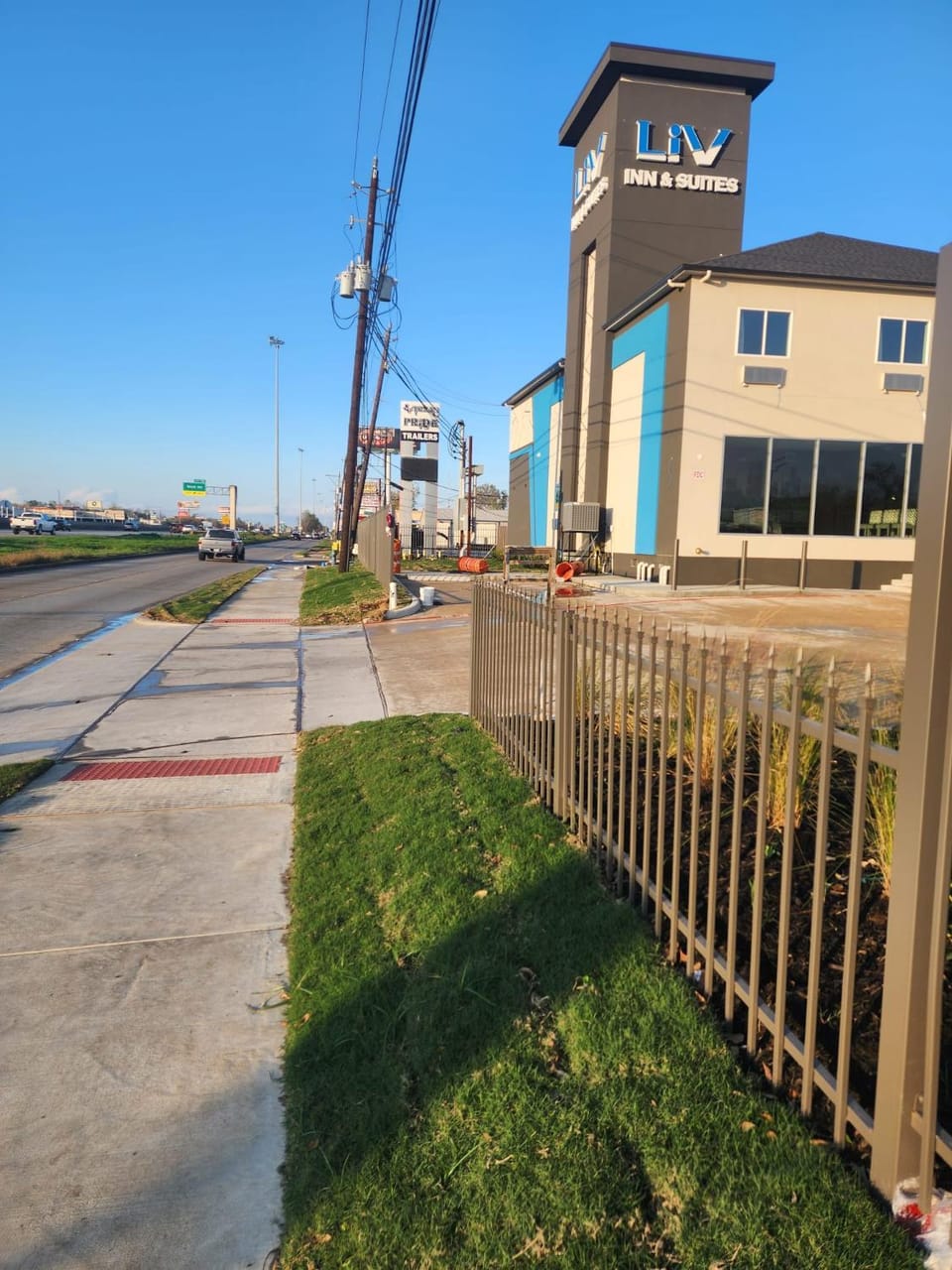 Property building, Day, Neighbourhood, Street view