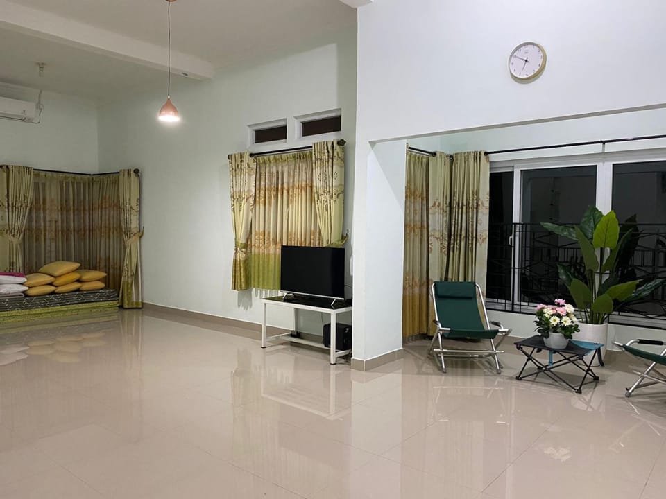 Living room, Evening entertainment