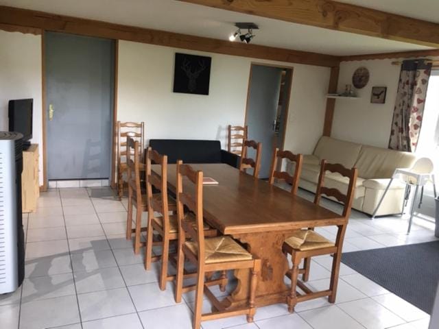 Chalet à Besse 12 personnes Chalet in Besse-et-Saint-Anastaise