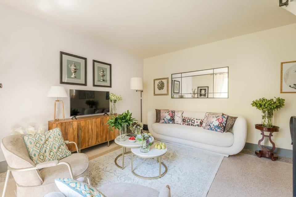 The Arnolfini Portrait Apartment Apartment in Capannori