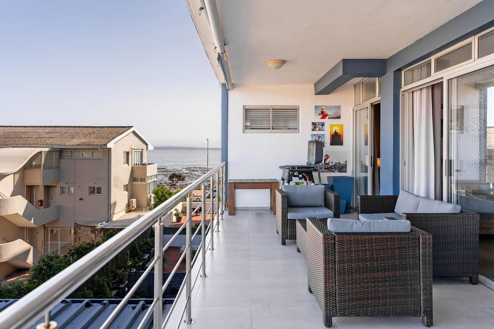 Emerald Horizon Mouille Point - Views & Location Apartment in Cape Town